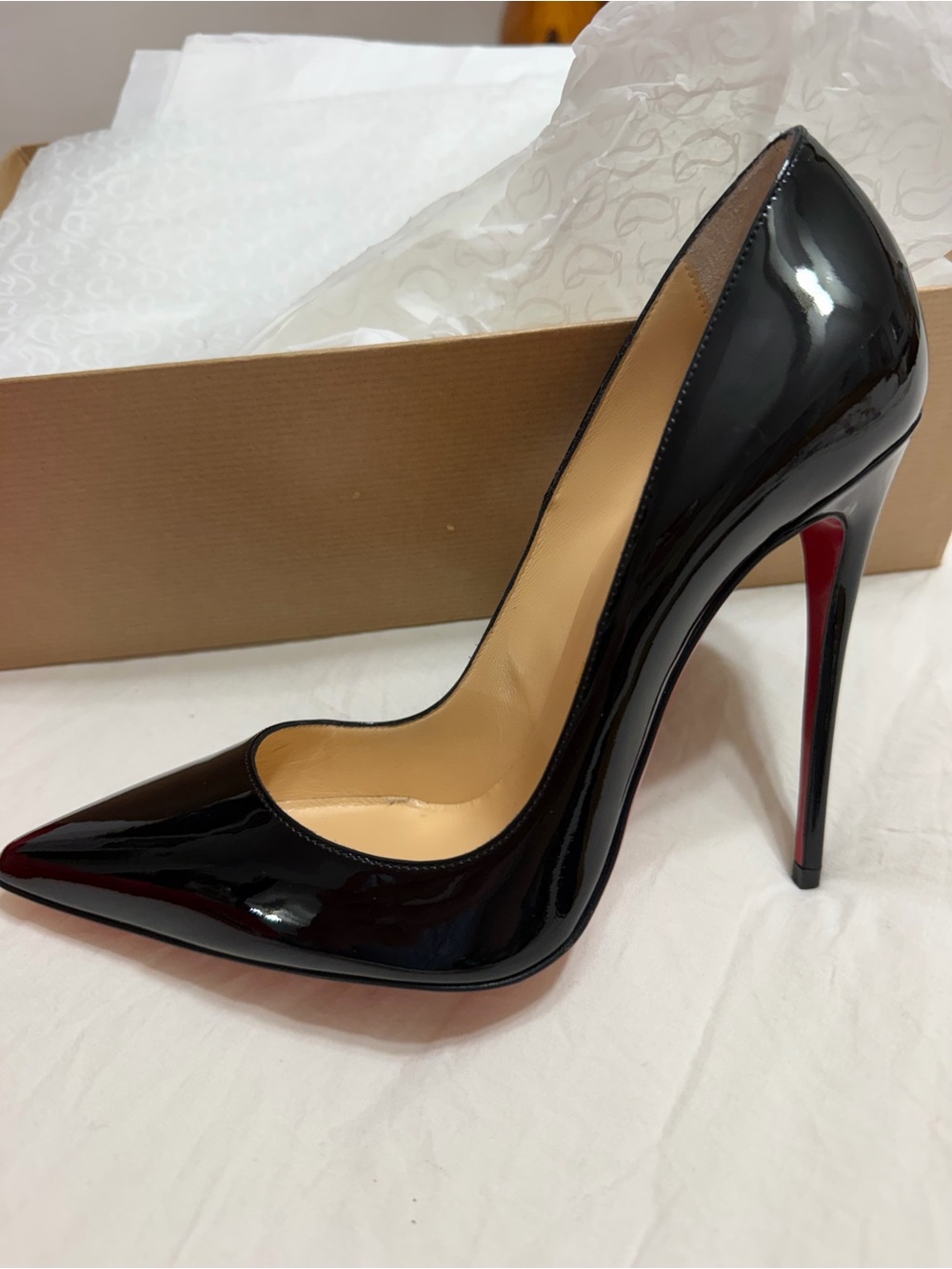 Christian Louboutin Black Patent Pointed Pumps with Signature Red Soles - Picture 3 of 6